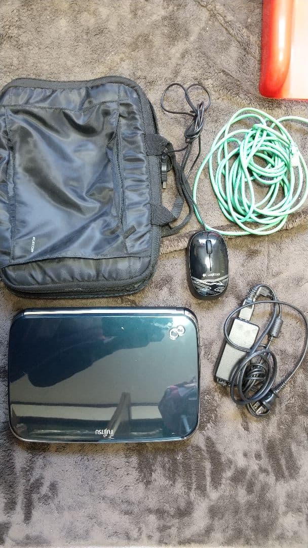 ノートパソコン LIFEBOOK MH380/1A