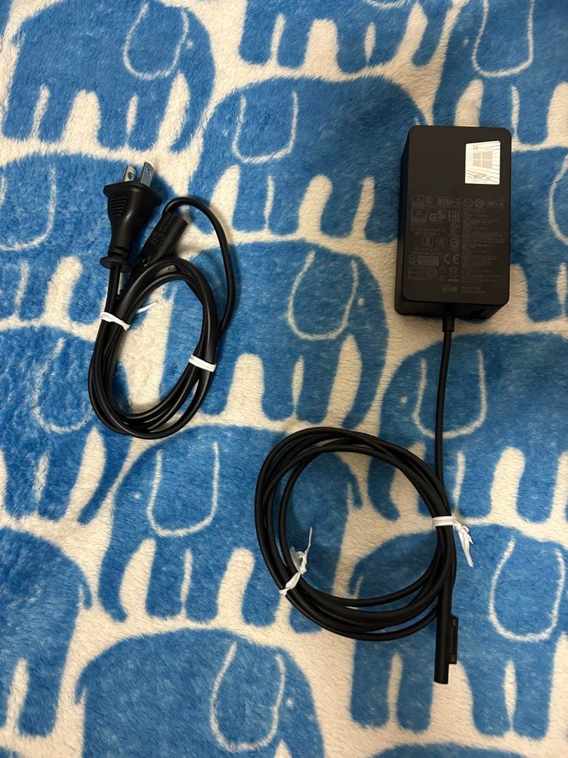 Microsoft Surface Pro 8 core i5キーボードカバー付