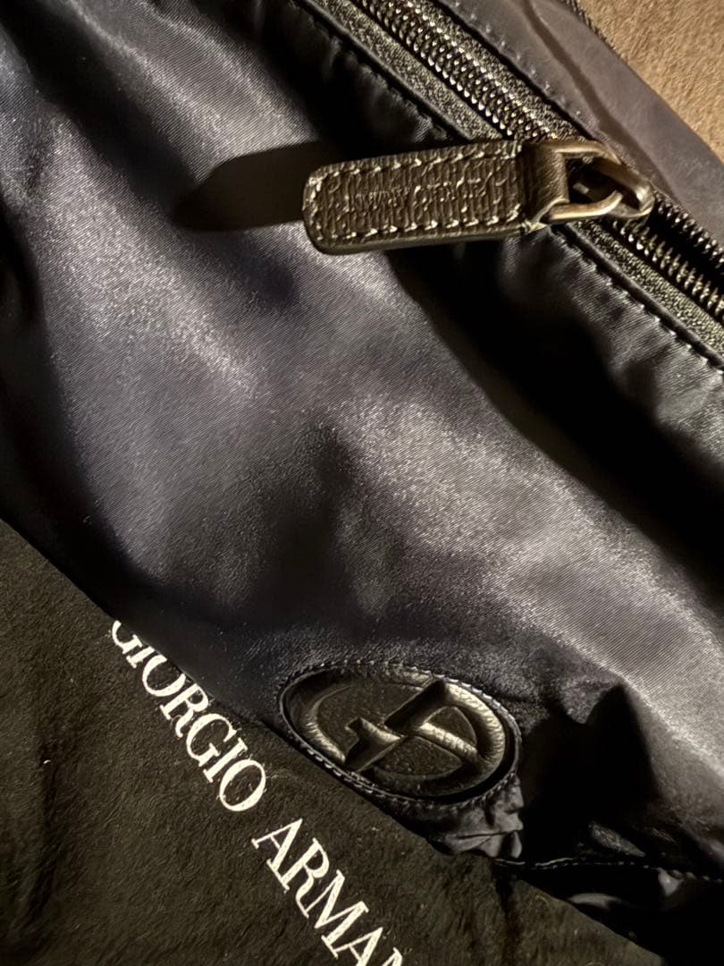 ス*８様 激レア　ジョルジオ アルマーニ　大人気ボディバッグ