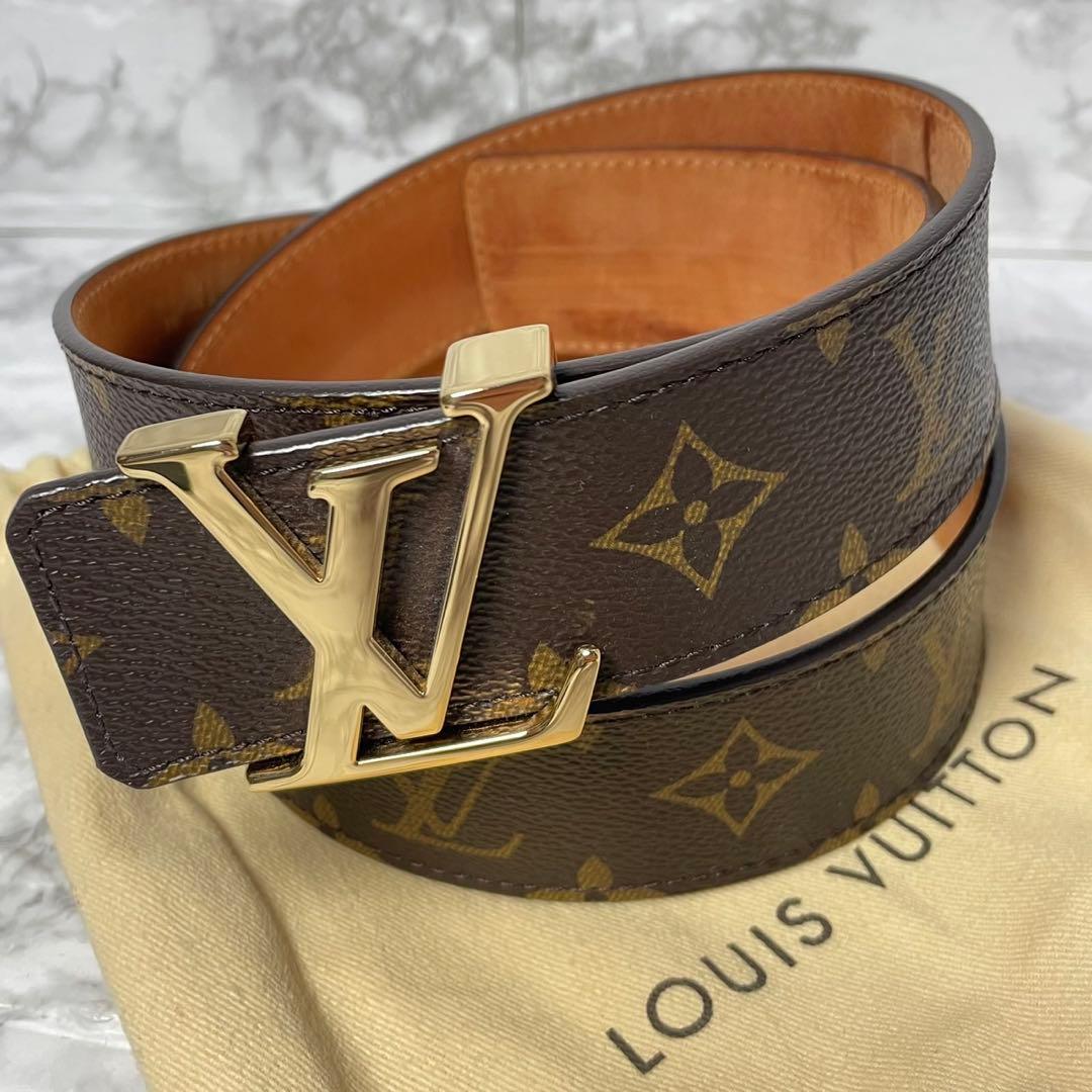 ルイヴィトン　LOUIS VUITTON ベルト　サンチュール　イニシャル