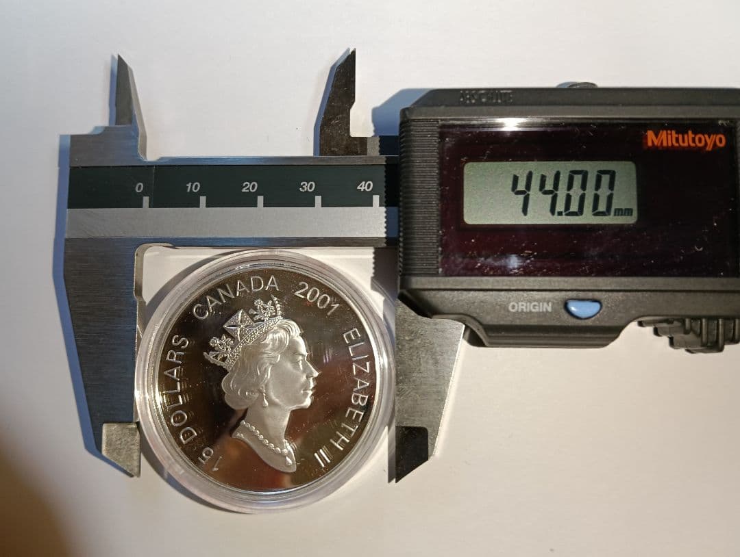 ロ*ン様 中国旧正月シリーズ『巳年』プルーフ銀貨＆カルガリー冬季オリンピック