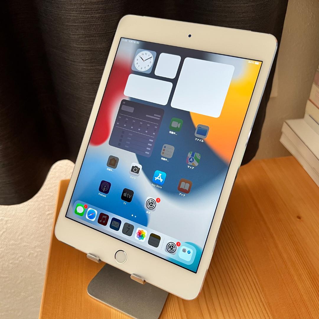 iPad mini 4 32GB A1550 docomo シルバー