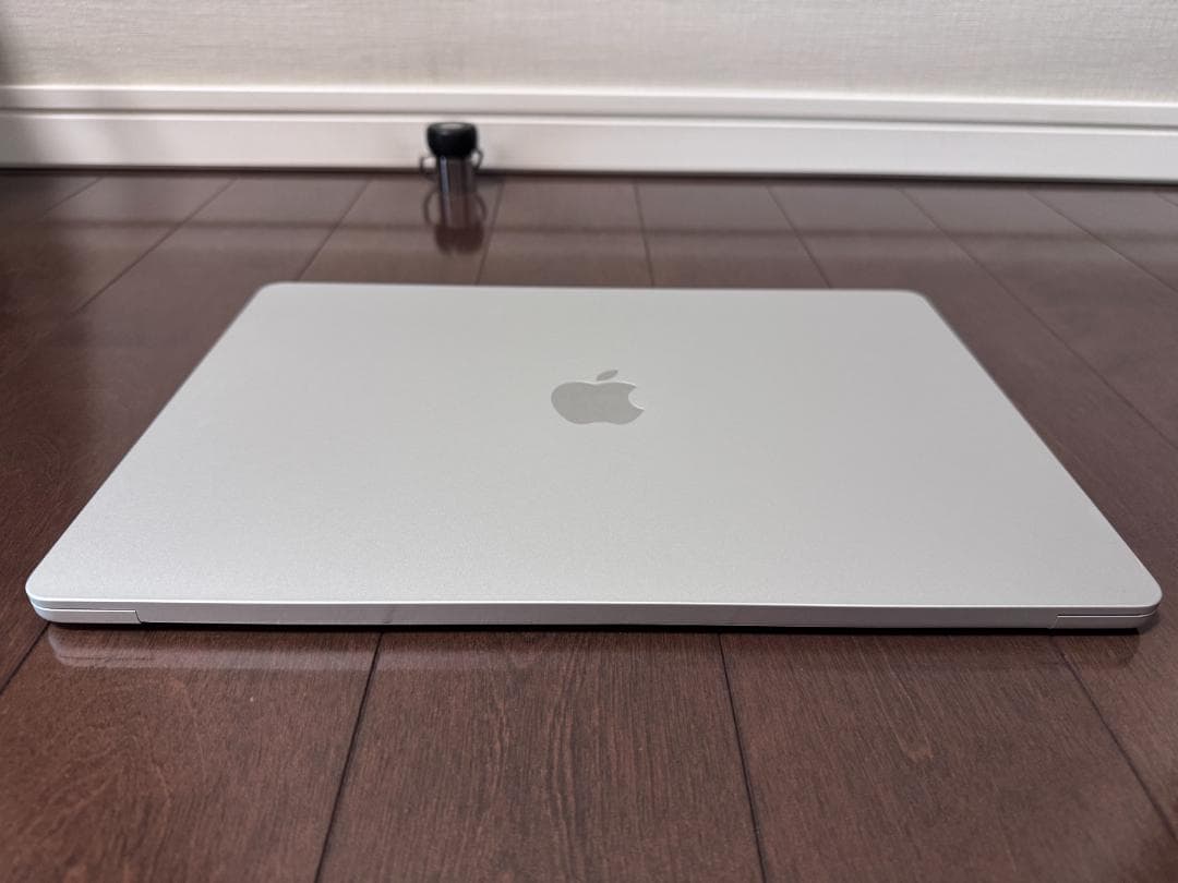 【との】MacBook Air 15.3インチ 16GB 512GB