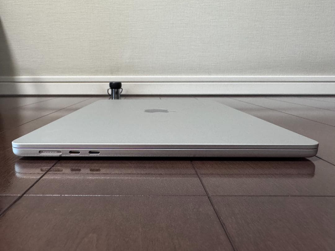 【との】MacBook Air 15.3インチ 16GB 512GB