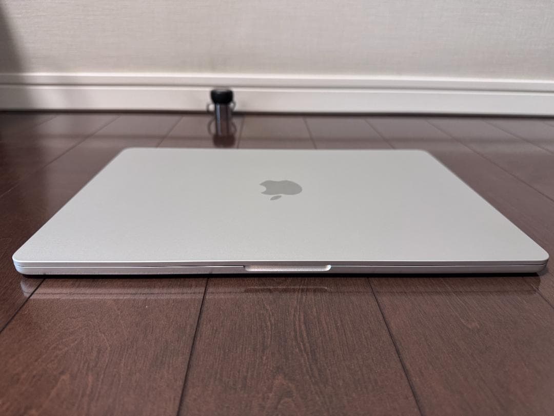 【との】MacBook Air 15.3インチ 16GB 512GB