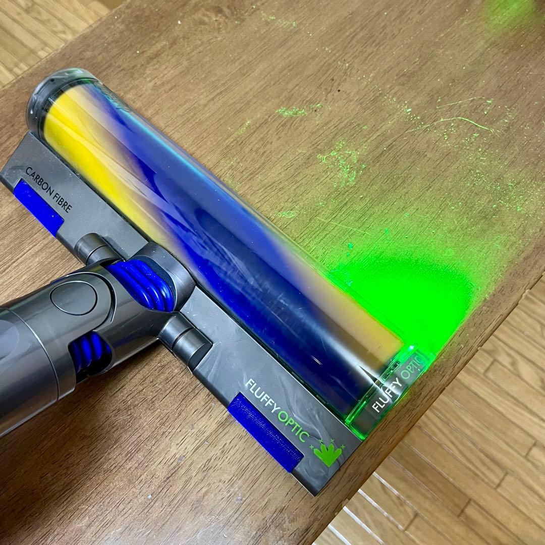 【美品】dyson 掃除機 SV20 V12 本体+充電スタンド