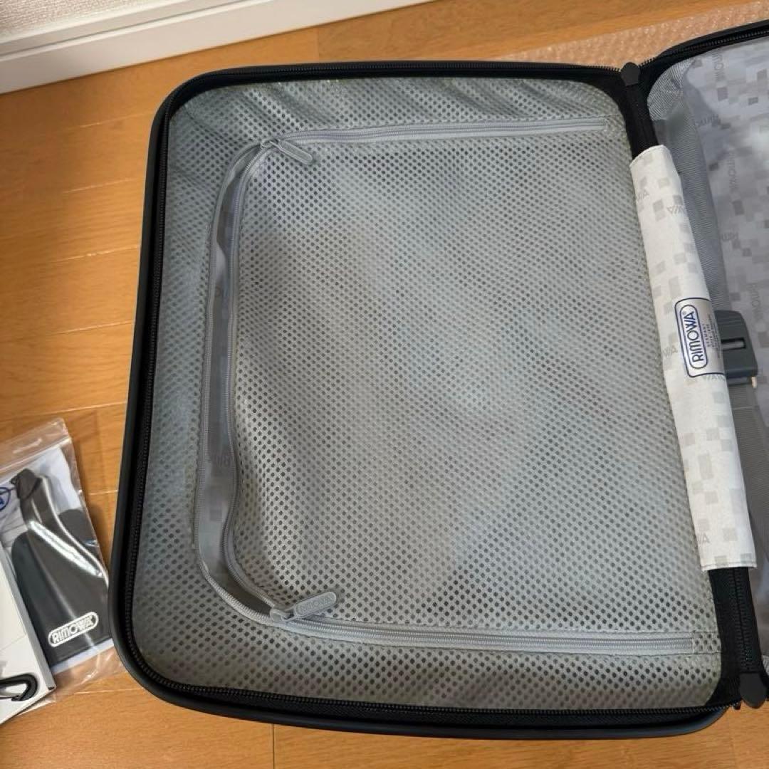 [リモワ] キャリーバッグ Salsa 23L 1-2日 ブラウン