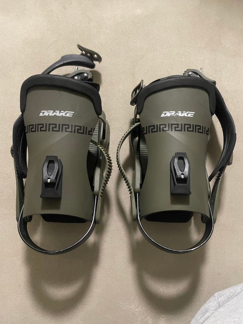 DRAKE reloadスノーボードビンディング