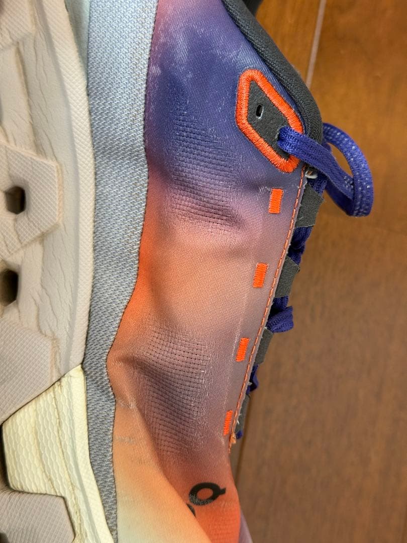 On running Cloudmonster Hyper 限定プリズム26.5