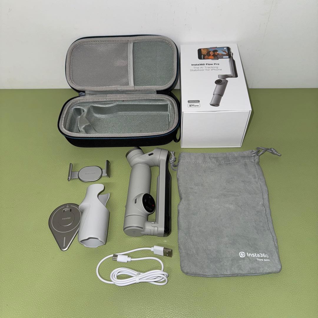 Insta360 Flow Pro +純正MagSafeマウント+ケース付き