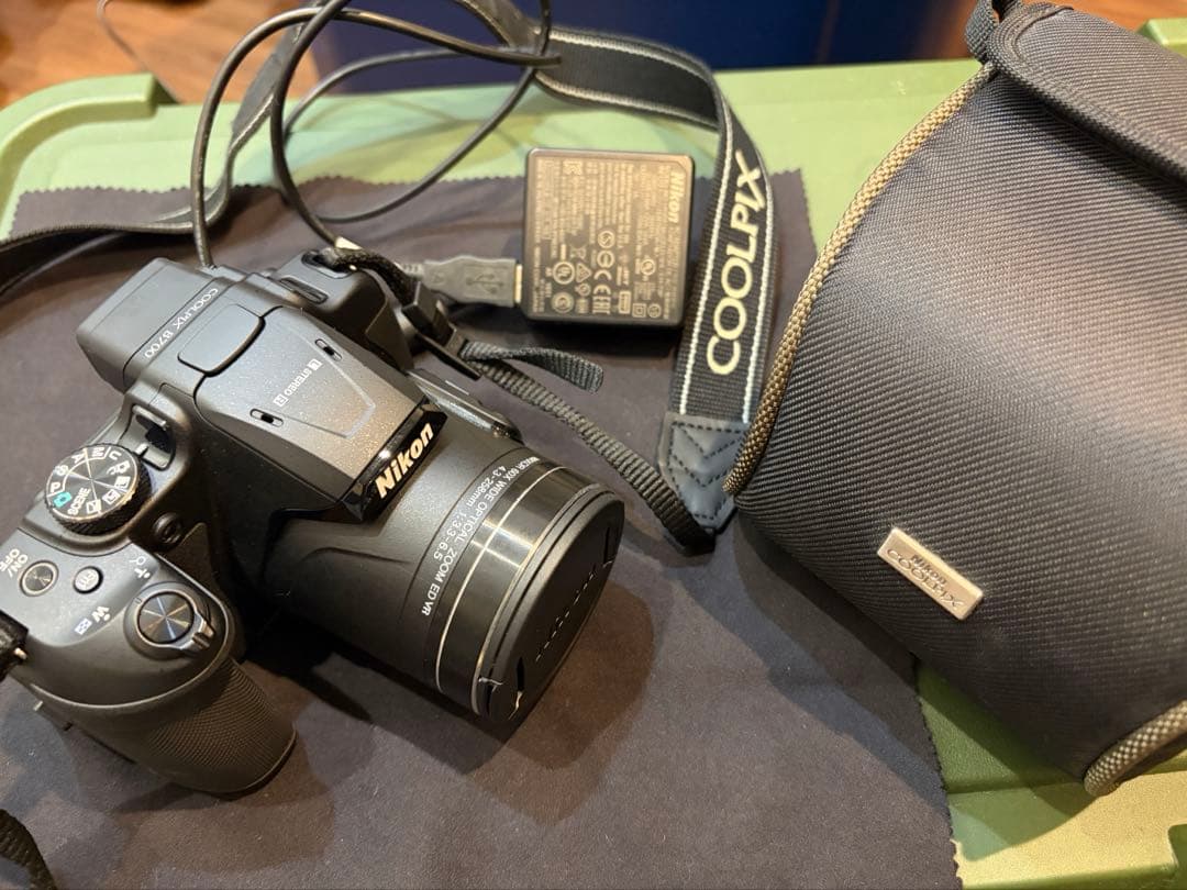 Nikon COOLPIX B700 ケース付き ニコン