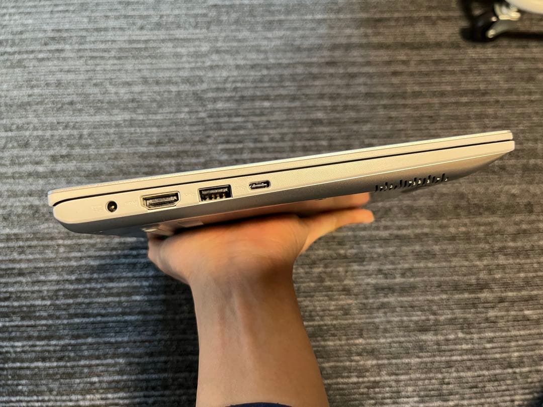 Windowsノート本体 ASUS VivoBook S13 S330UA Core i3 8130u