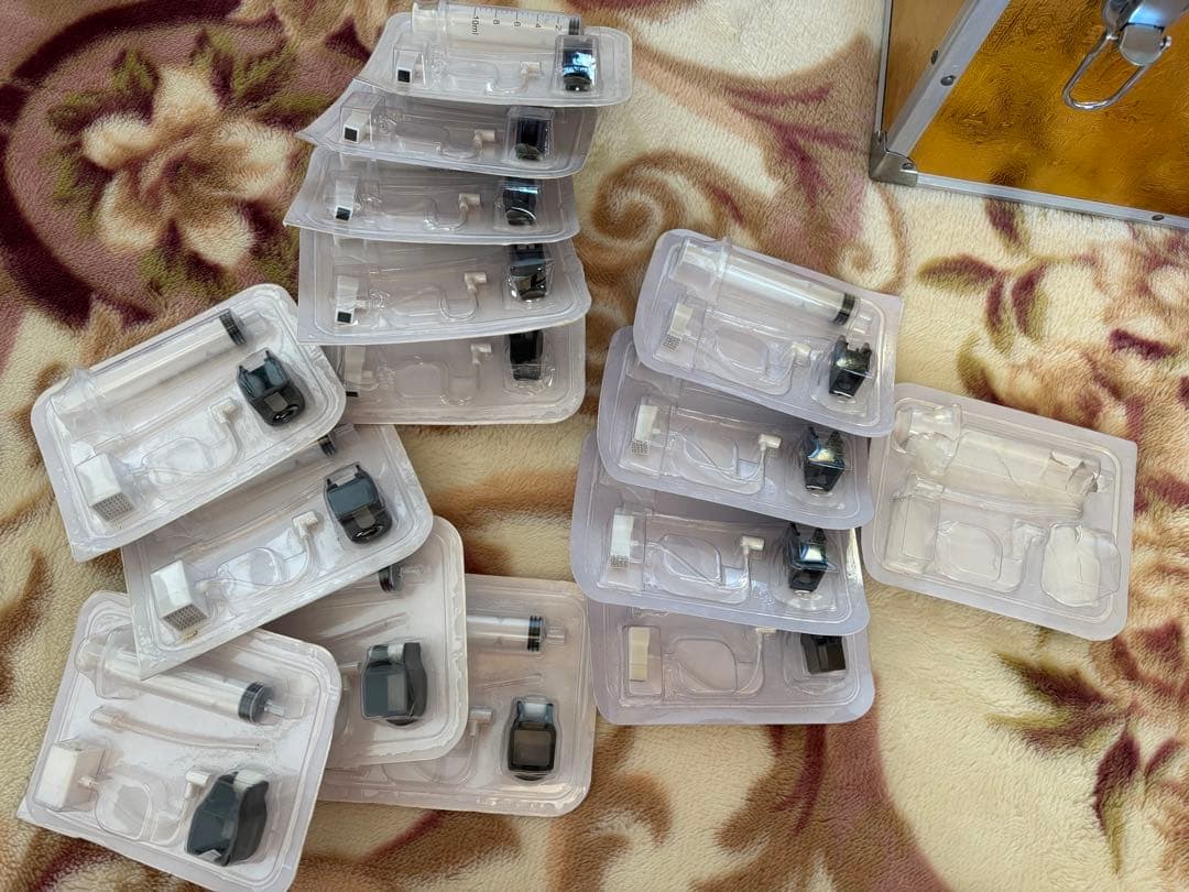 MICROPOWER 美顔器 タッチスクリーン ケース付き　無針メソセラピー