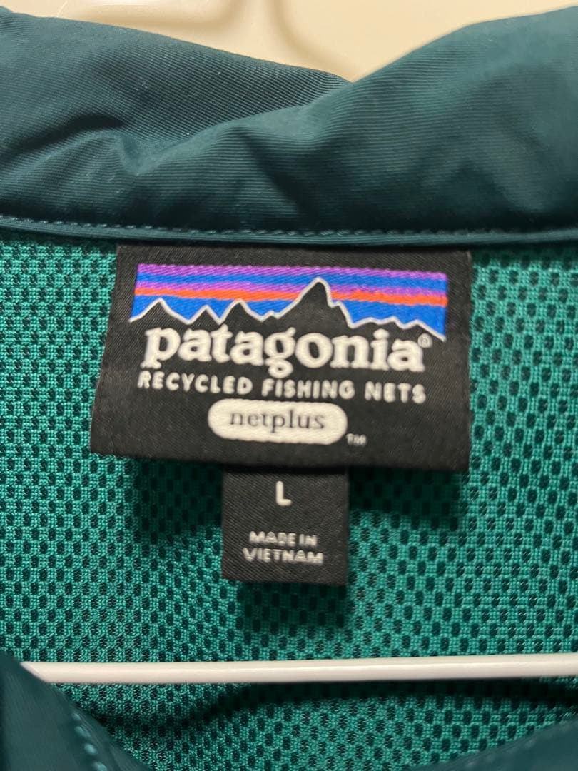 patagonia ナイロンジャケット L ダークグリーン