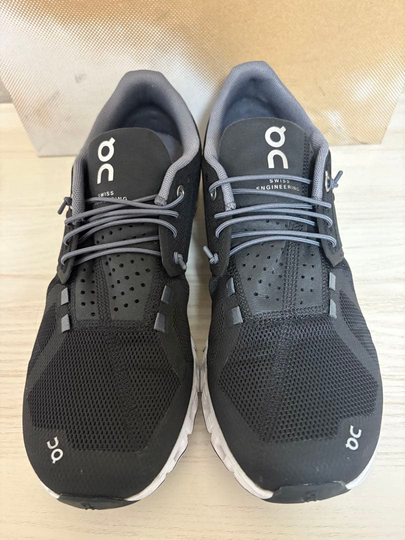 靴 On Cloud Black | White 26.5cm