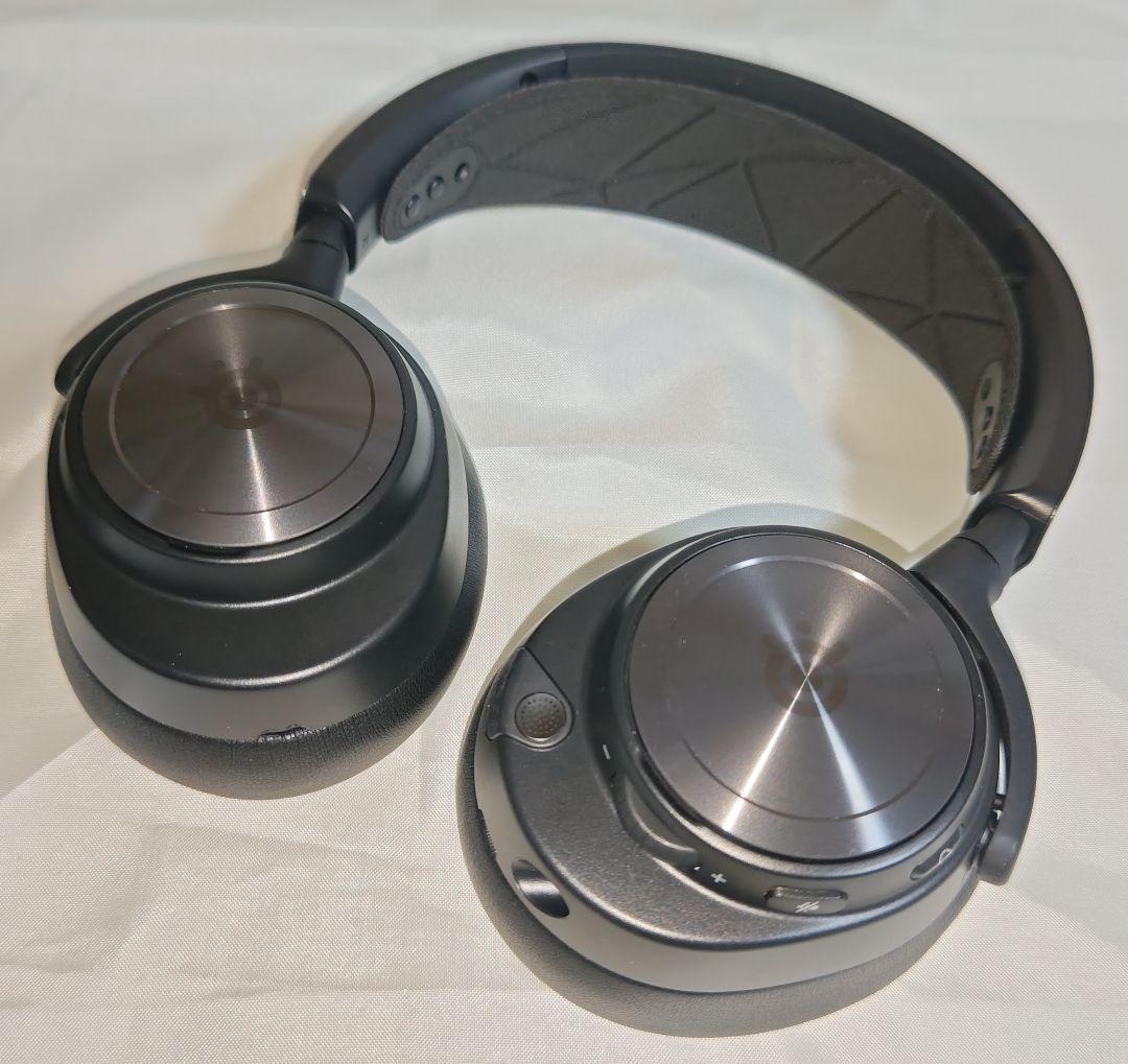 SteelSeries Arctis Nova Pro Wireless+パッド