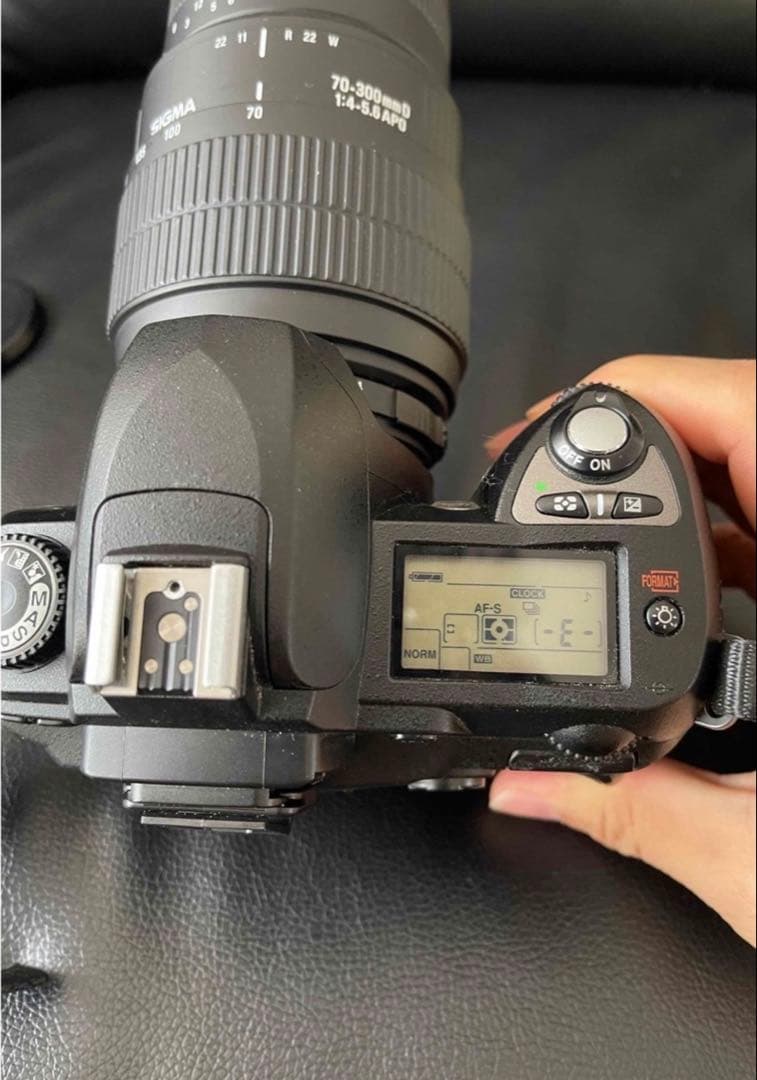 Nikon デジタル一眼レフカメラ 本体 + レンズ2本