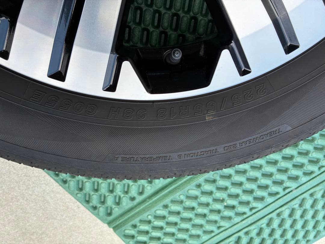 【魔王】デリカd5 純正タイヤホイール18インチ4本　純正ナット20本