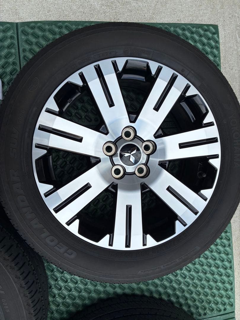 【魔王】デリカd5 純正タイヤホイール18インチ4本　純正ナット20本