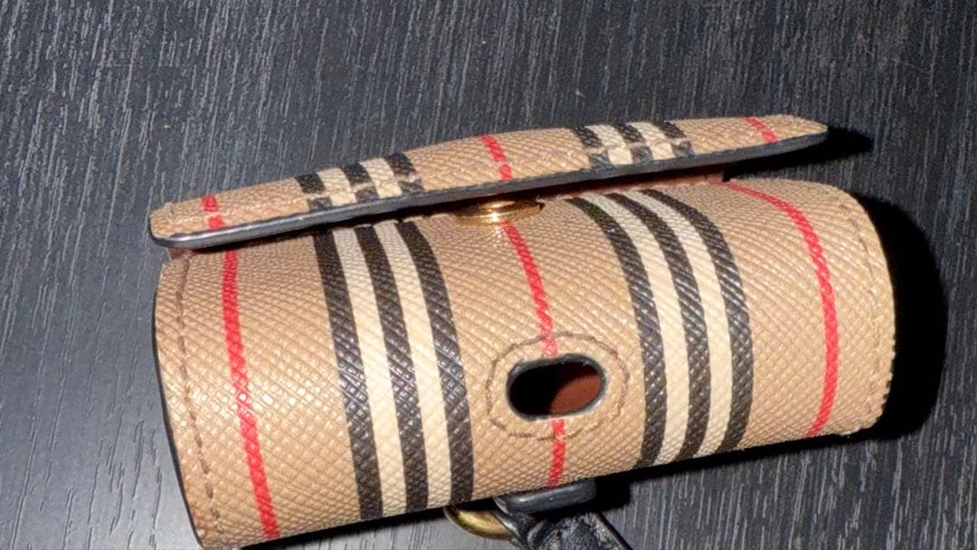 BURBERRY AirPods Proケース