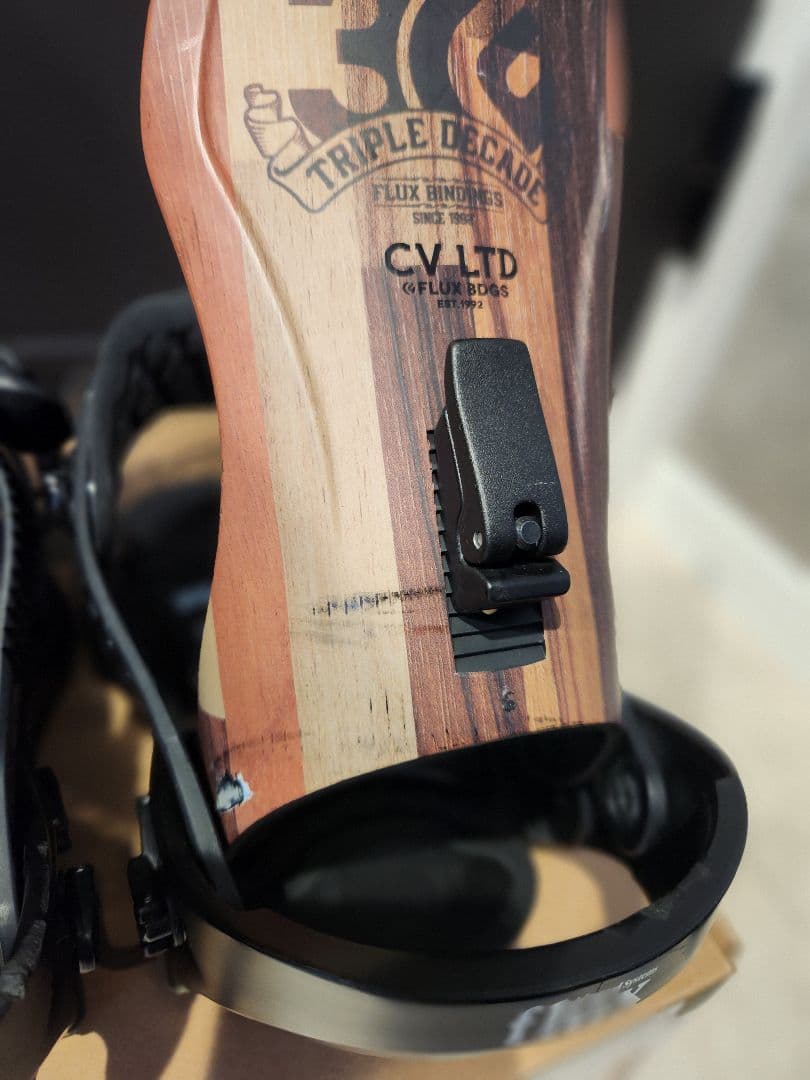 FLUX CV-LTD ビンディング S