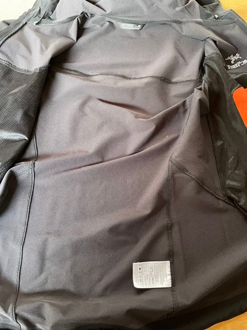 【美品】アークテリクス　ガンマLT ブラック　Sサイズ