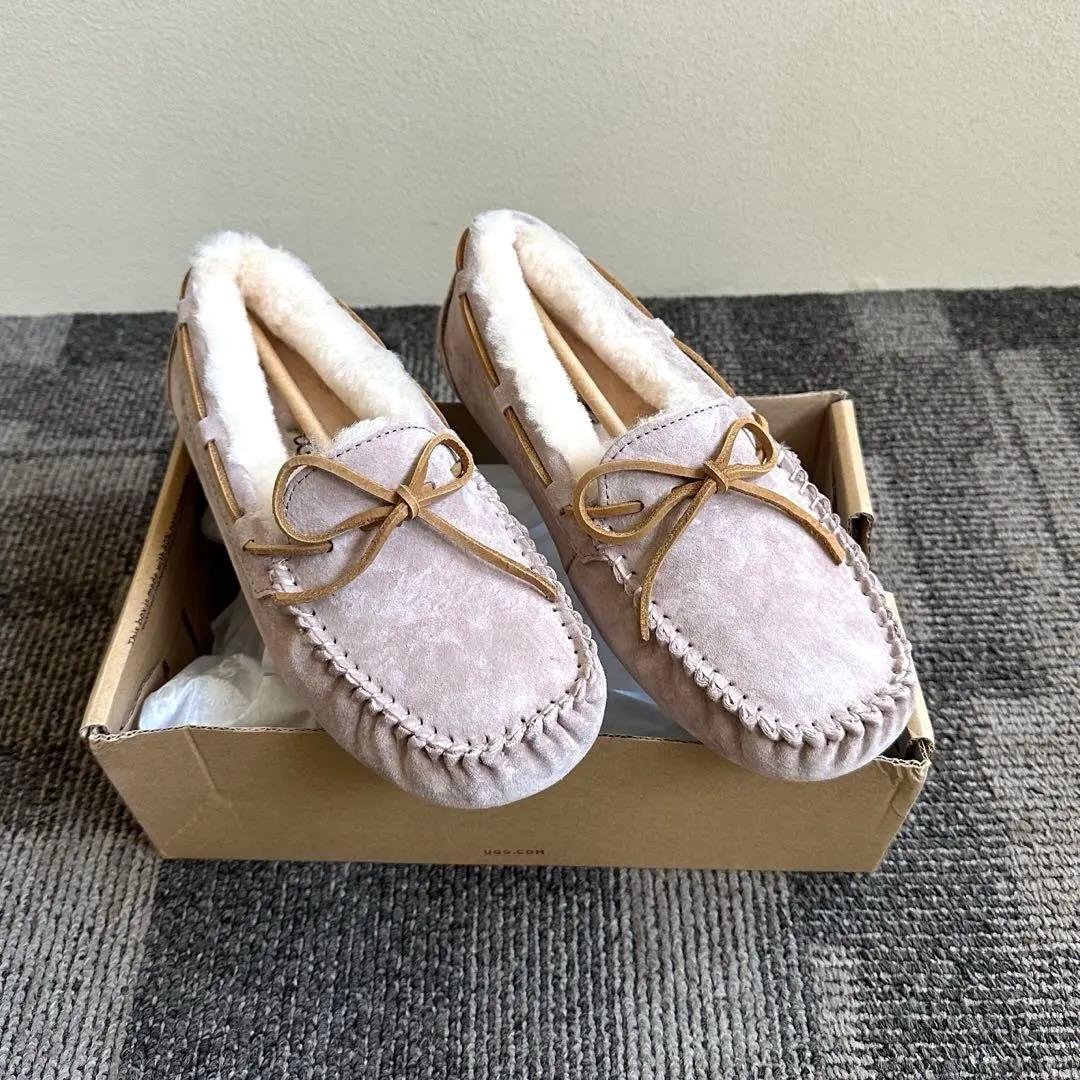 UGG ベージュ スエード モカシン