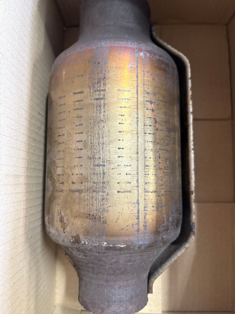 触媒 キャタライザー 50プリウス 刻印 TL2