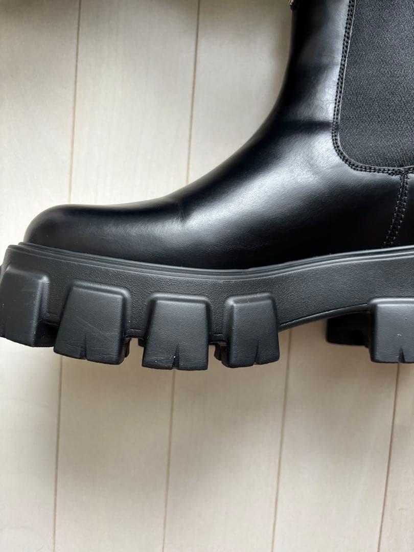 プラダPRADA ブーツ モノリスチェルシーブーツ1T256N ブラック