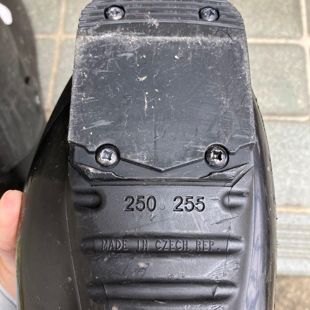 HEAD J3 スキーブーツ キッズ　ジュニア用 黒　25 25.5