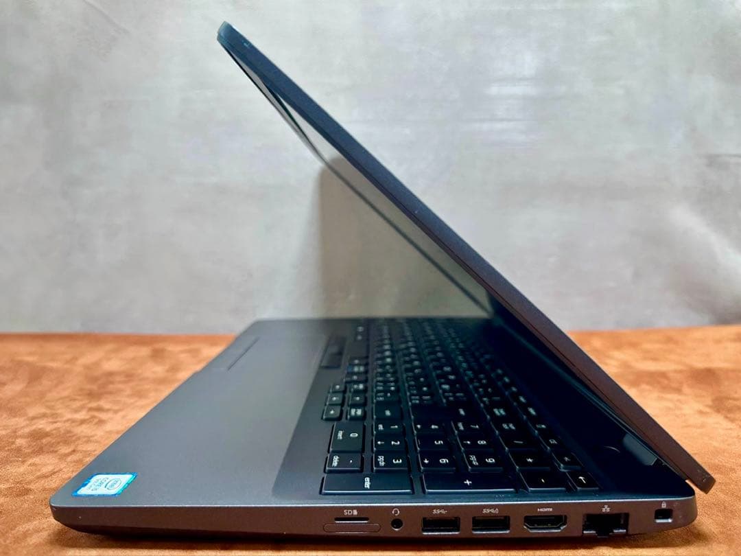 Windowsノート本体 DELL Latitude5501 i5-9300H 8GB |1180