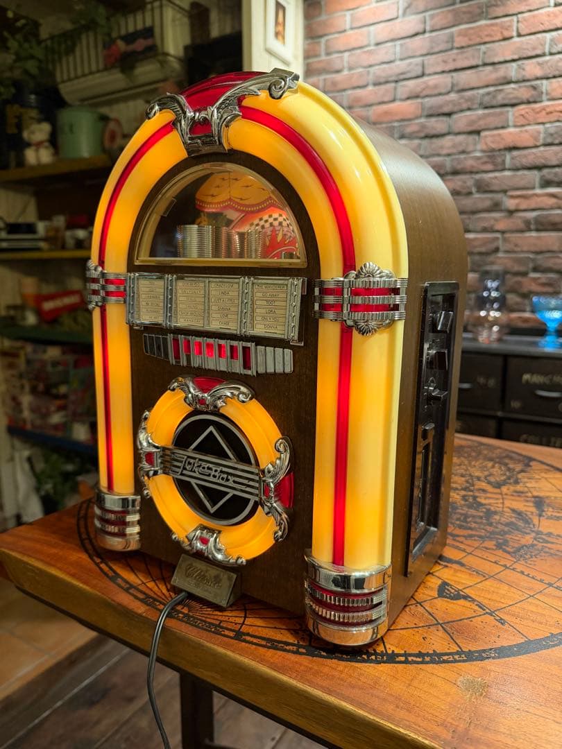 ジュークボックス型ラジカセ