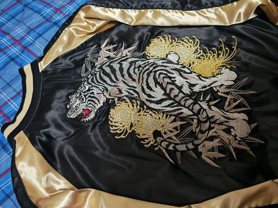 Japanese tradional 日本限定 虎 スカジャン サテン