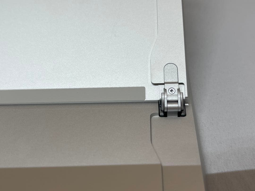 Surface Pro8 i5/8GB/256GB LTE搭載