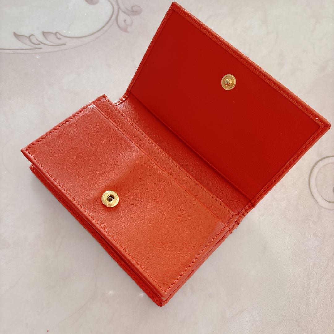 PRADA オレンジ 二つ折り名刺入れ