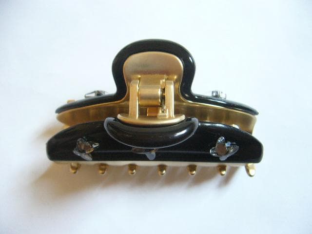 ☆美品☆レア✨アレクサンドルドゥパリ●煌めく✨蝶付きクリップ/ブラック/Mサイズ