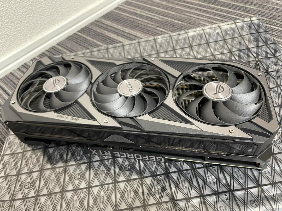 【中古品】ROG-STRIX-RTX3070TI-O8G-GAMING