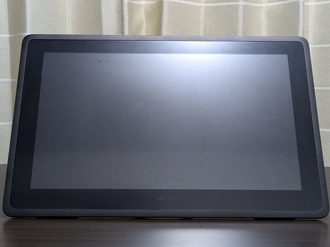 Wacom Cintiq 22 (DTK2260K0D) 大型液晶ペンタブレット