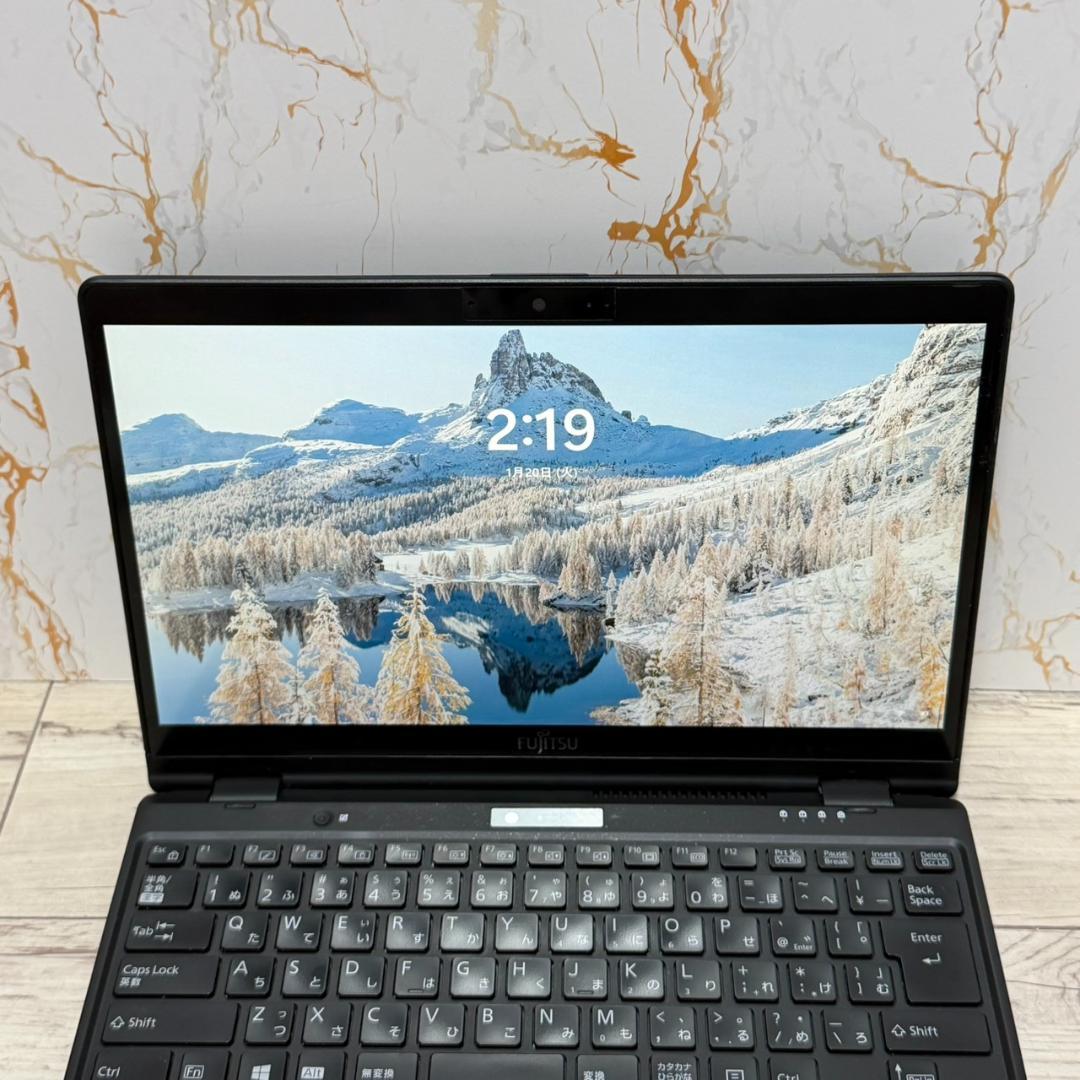 富士通 2in1PC 10世代i5/8GB/256GB office カメラ