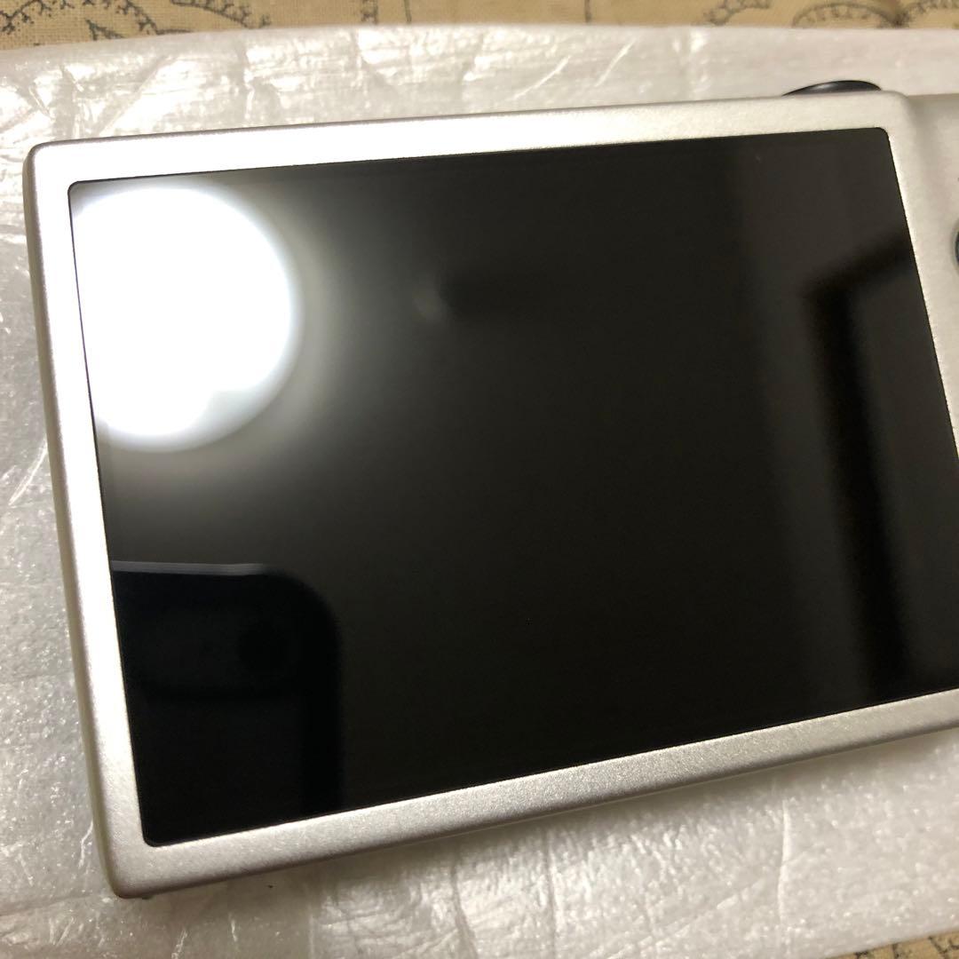 ほぼ新品 Canon IXY 110F シルバー デジカメ コンデジ 完品