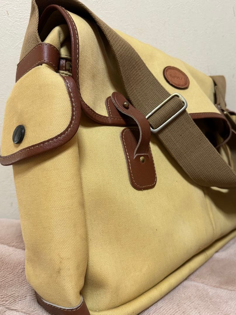 S*h様 Barbourバブアー ショルダーバッグ　ベージュ　防水裏地