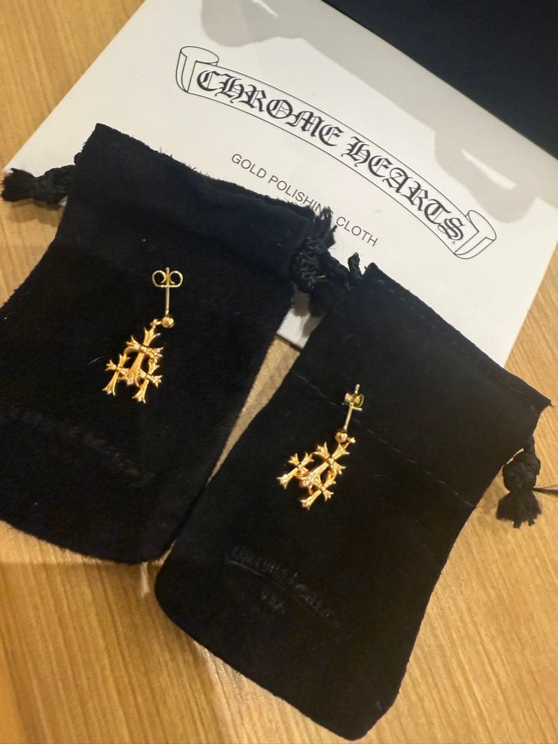 Vさま専用ピアス