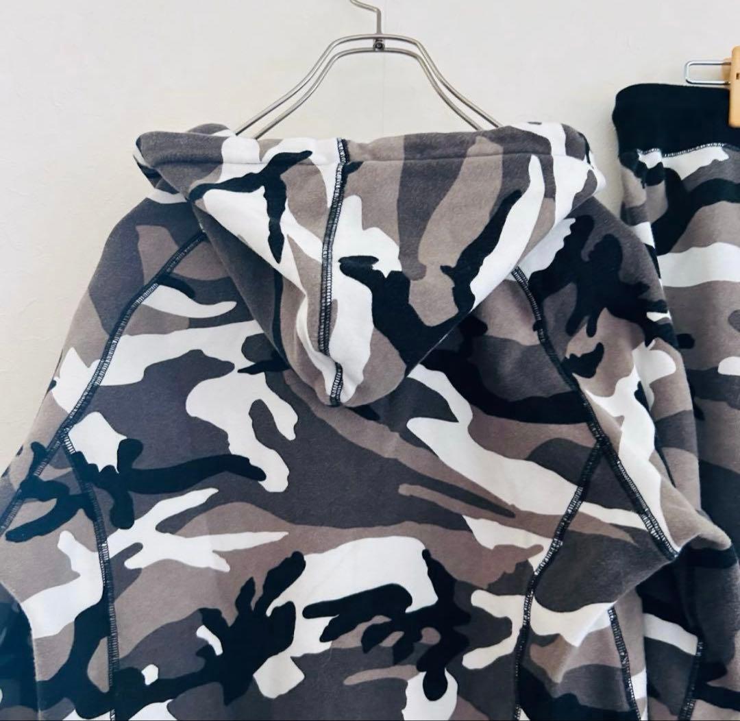 タカ　AKM エイケイエム カモフラ 迷彩 セットアップ パーカー