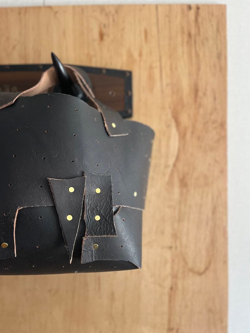 NPW(ヌメ革のパッチワーク)のバッグ。 NPWの学校ワークショップにて制作。