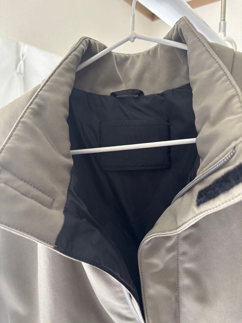 PRADA グレー ベスト