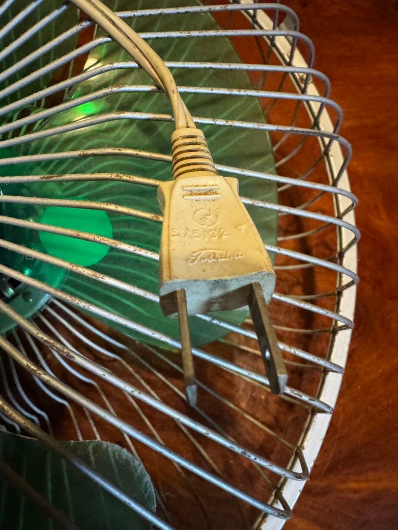 昭和レトロ　奇跡ビンテージ扇風機W-30E42G 動作品ジャンク