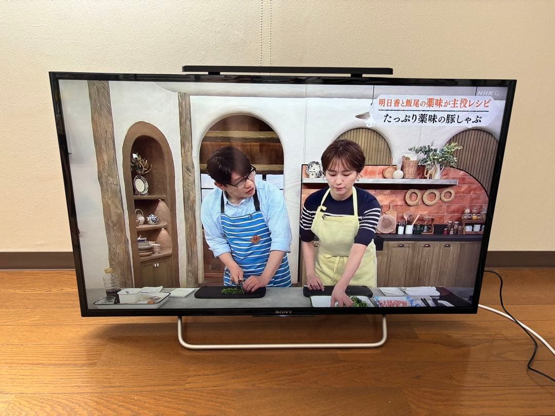 40インチ液晶テレビSONY BRAVIA KJ-40W700C