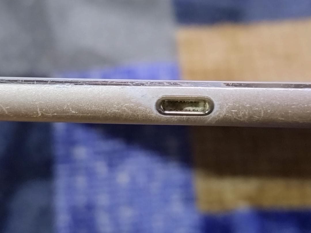 Apple iPad ゴールド 初代モデル(A1652)128GB