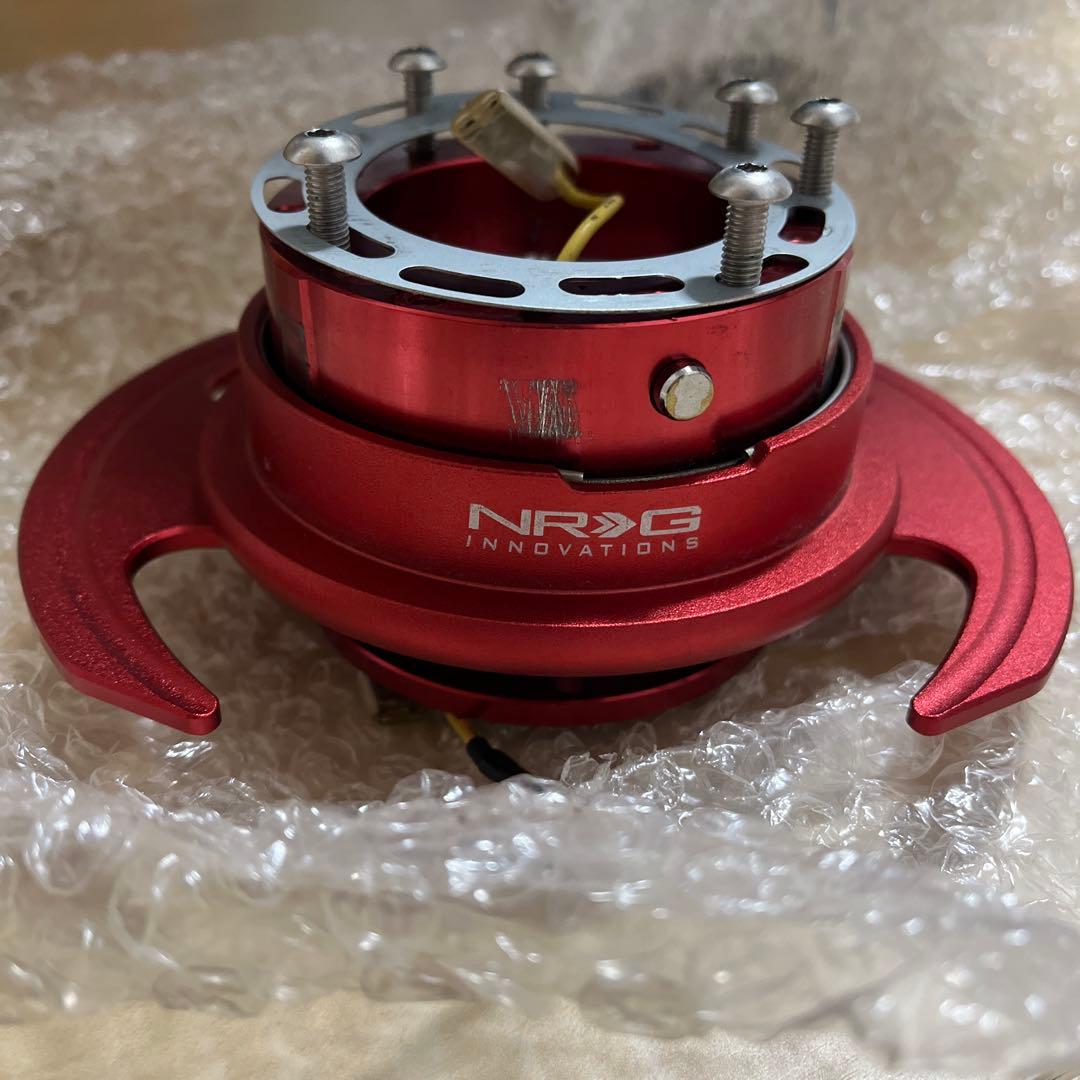 ダ*ク様 NRG クイックリリース　ボス　赤　レッド　ハブ付き