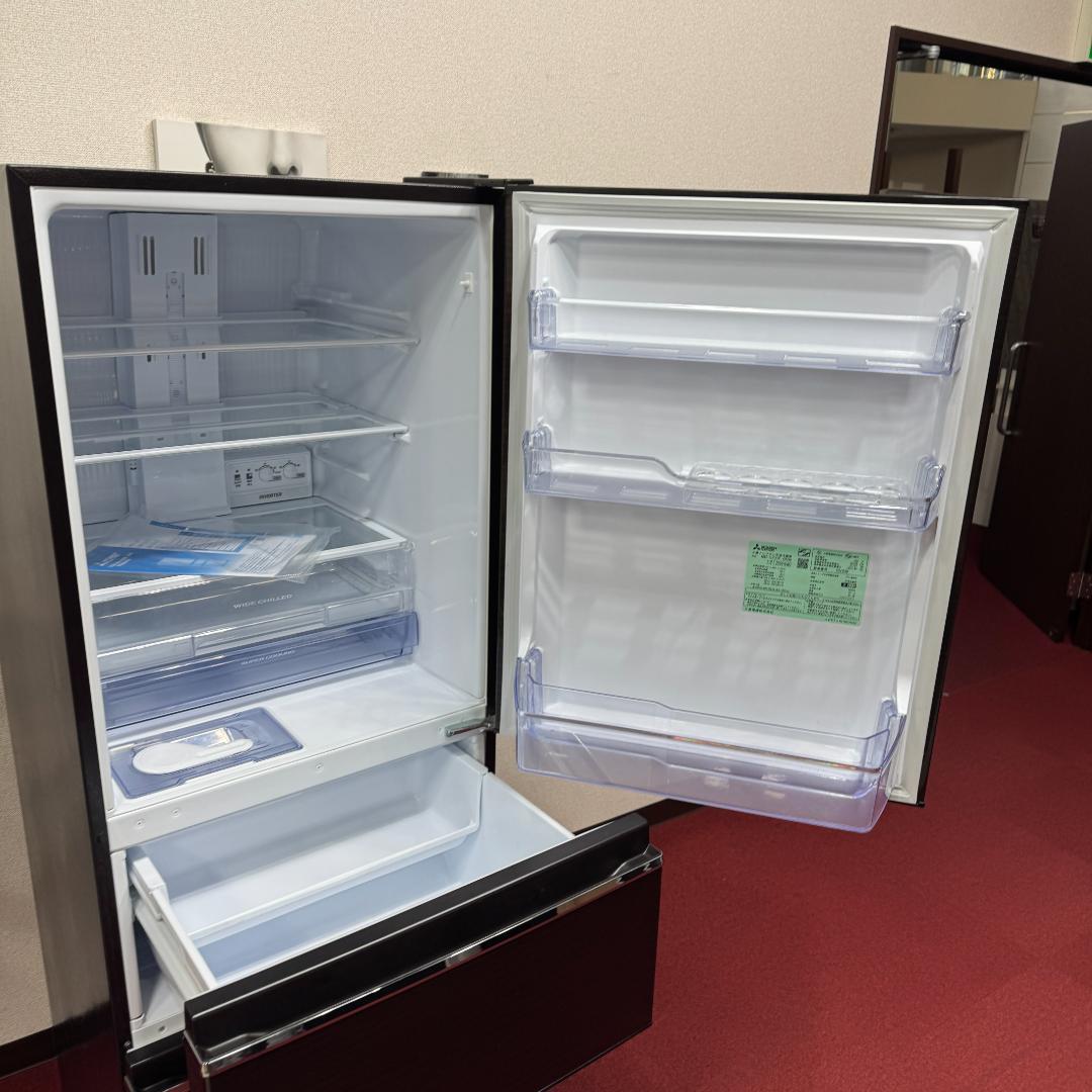 都内23区配送無料　美品三菱3ドア冷蔵庫330L　製氷有2020年製お洒落な茶色